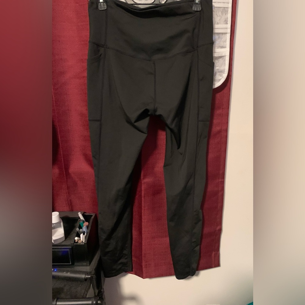 Black spandex leggings